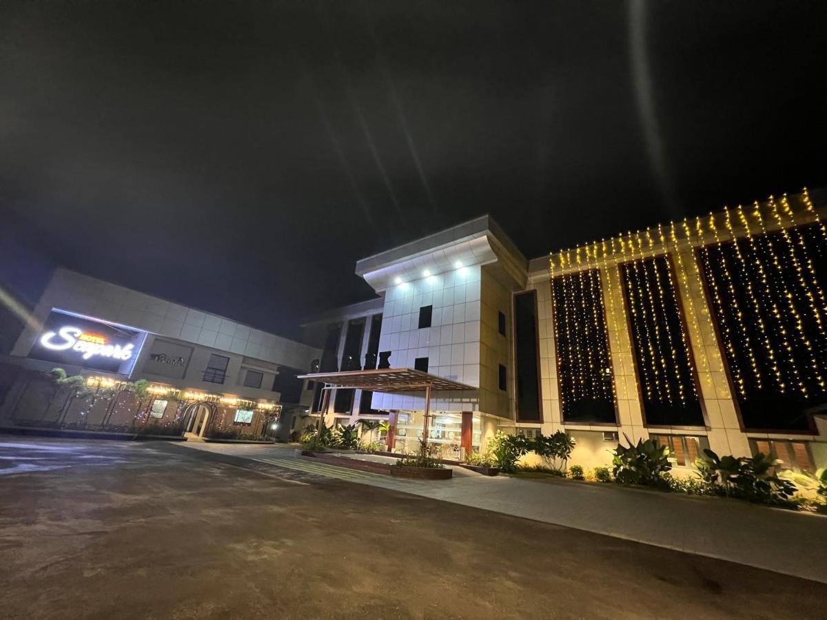 Hotel Seapark Kollam Exterior photo