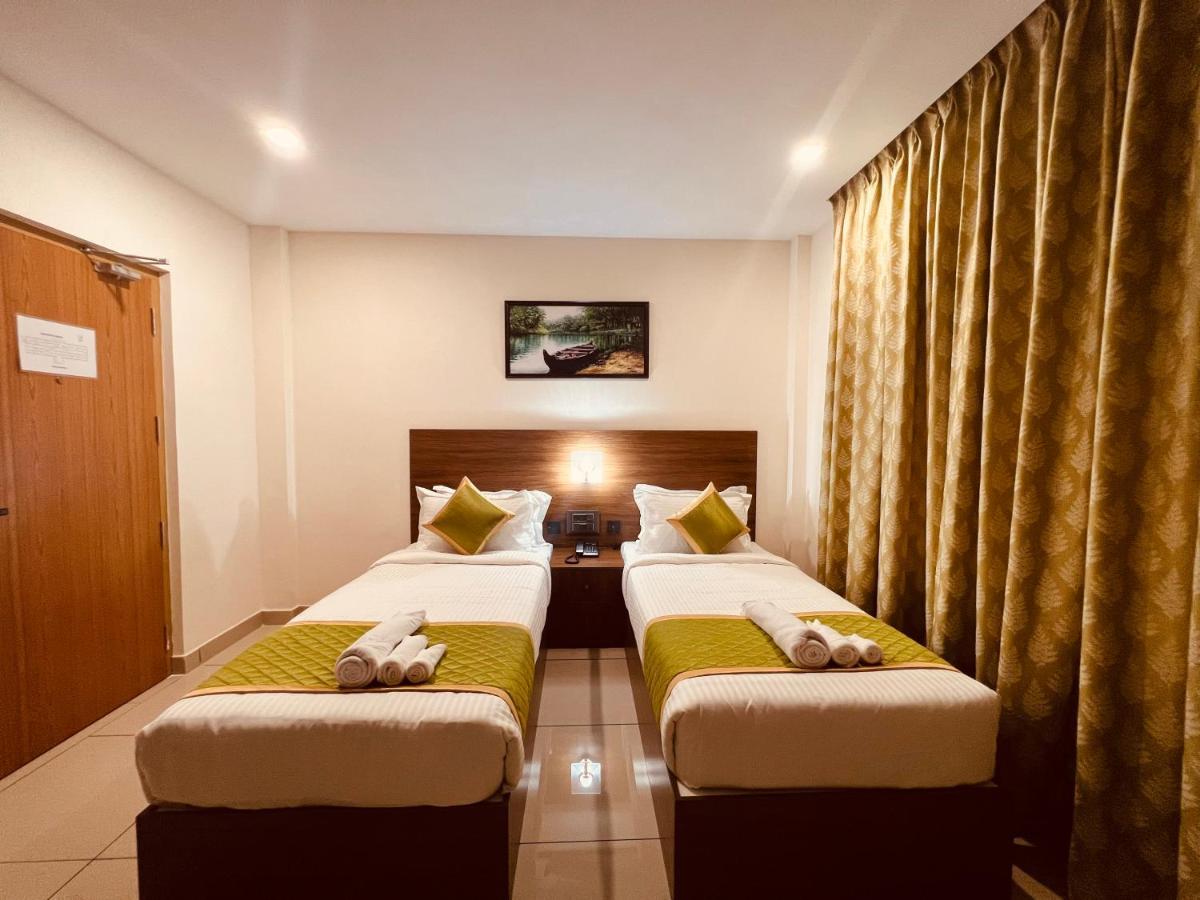 Hotel Seapark Kollam Exterior photo